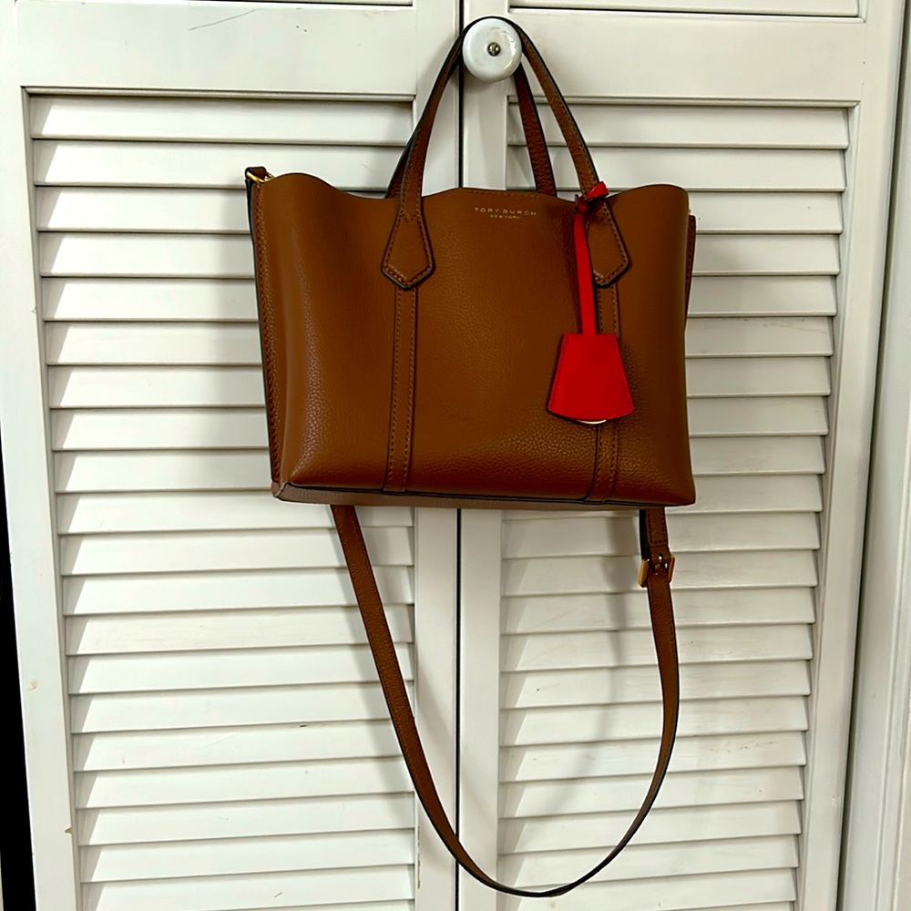 Tory Burch Tan Crossbody Purse!